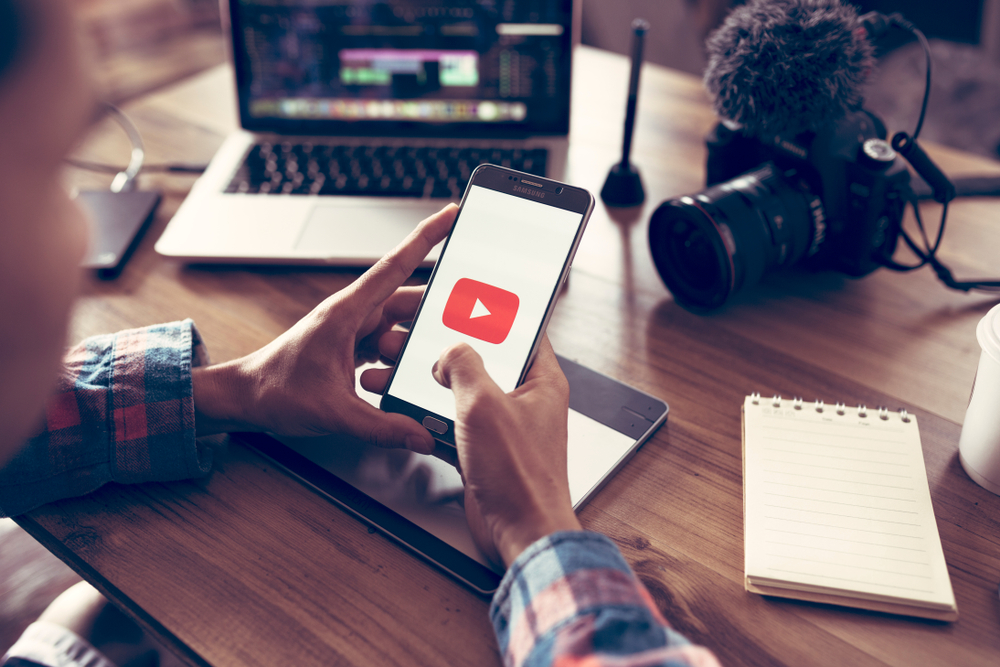 Easy Ways To Make Money Online With Video Distribution Easy Ways To Make Money Online With Video Distribution