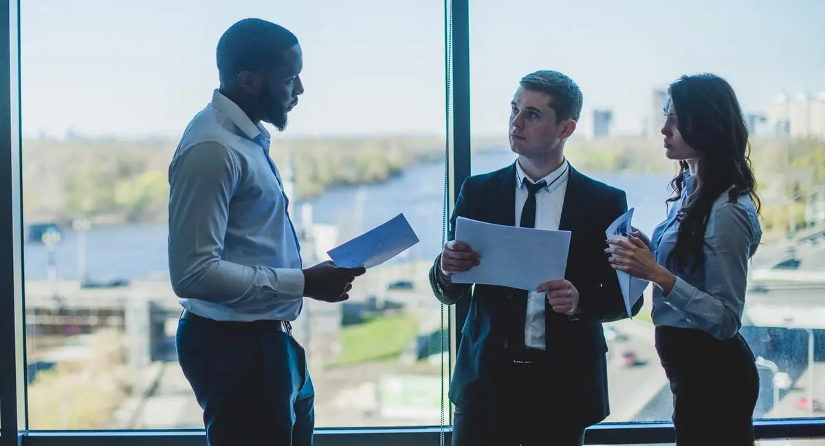 Make Money Referring Other Professionals for Jobs