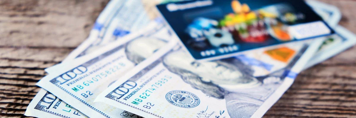 Earn Extra Cash With Credit Card Bonuses Earn Extra Cash With Credit Card Bonuses