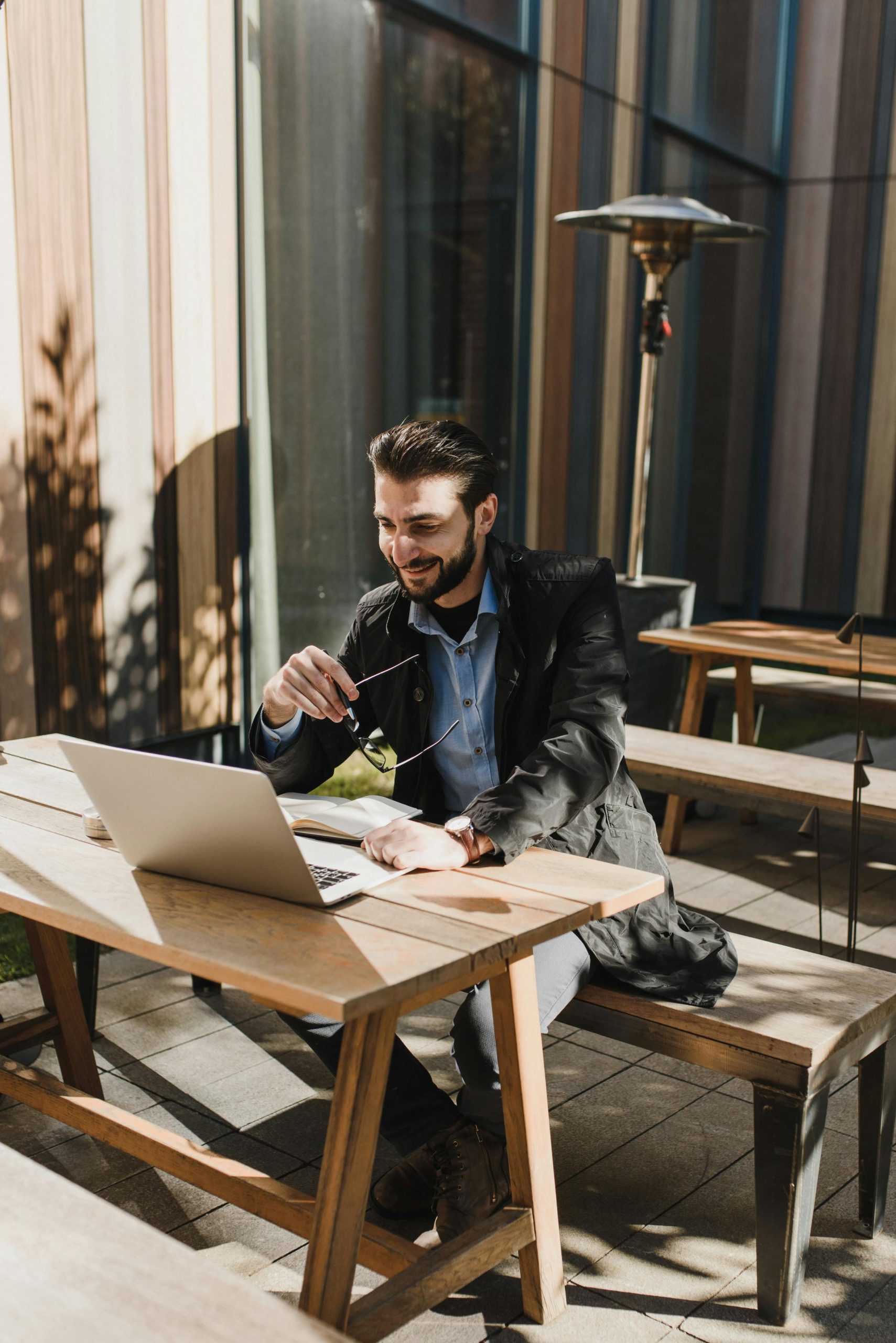 How to choose the right Domain Name and build an Online Presence for your business