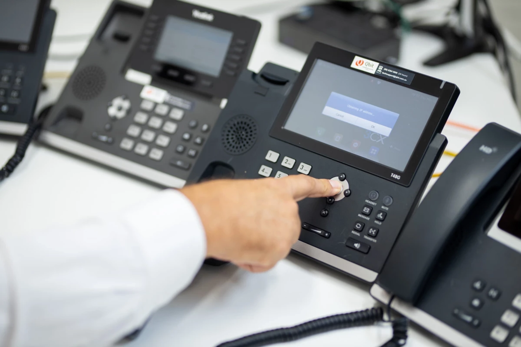 The Different Phone System Types Available for Small Businesses