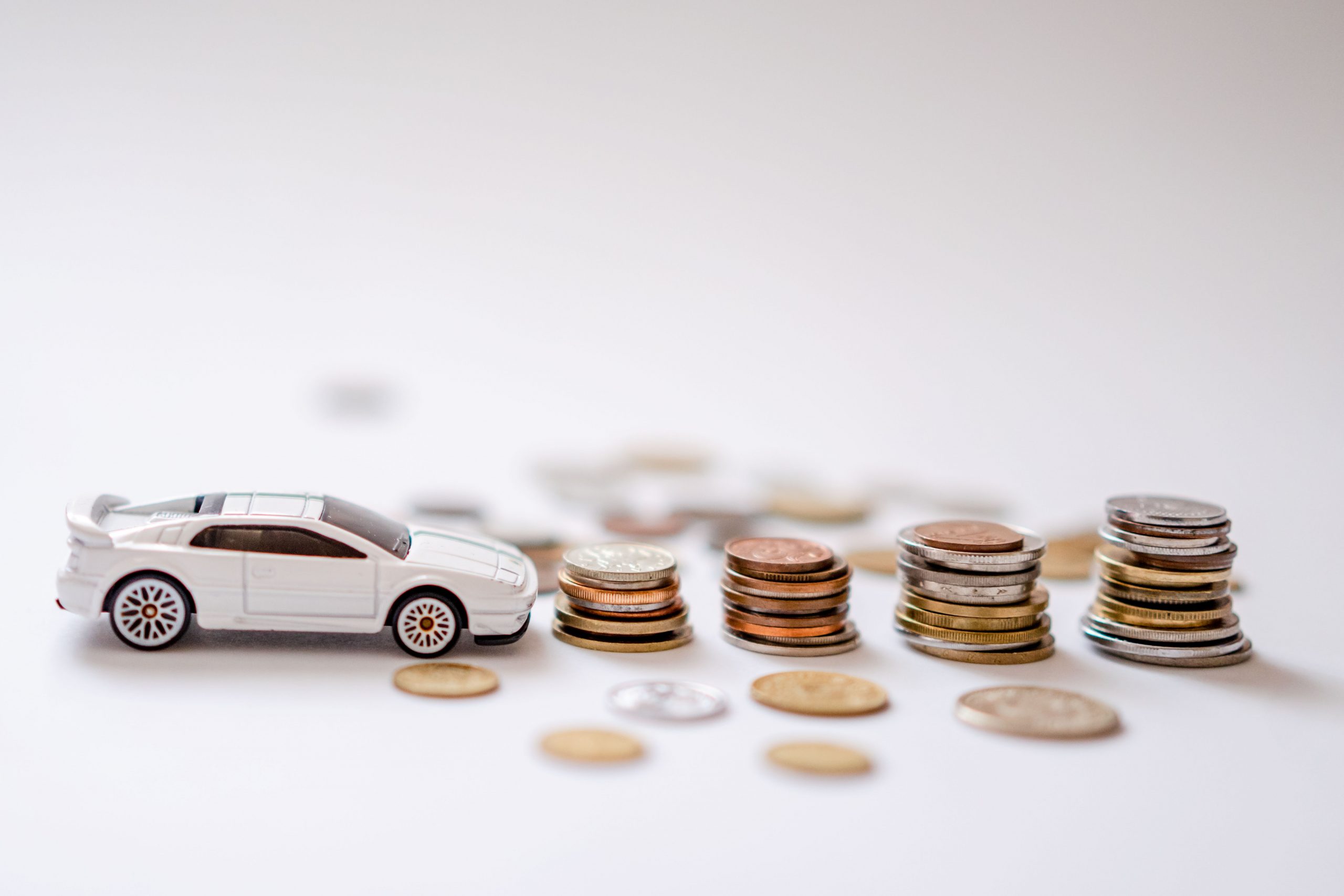 4 Easy Ways to Save Money on Car Insurance Ways to Save Money on Car Insurance