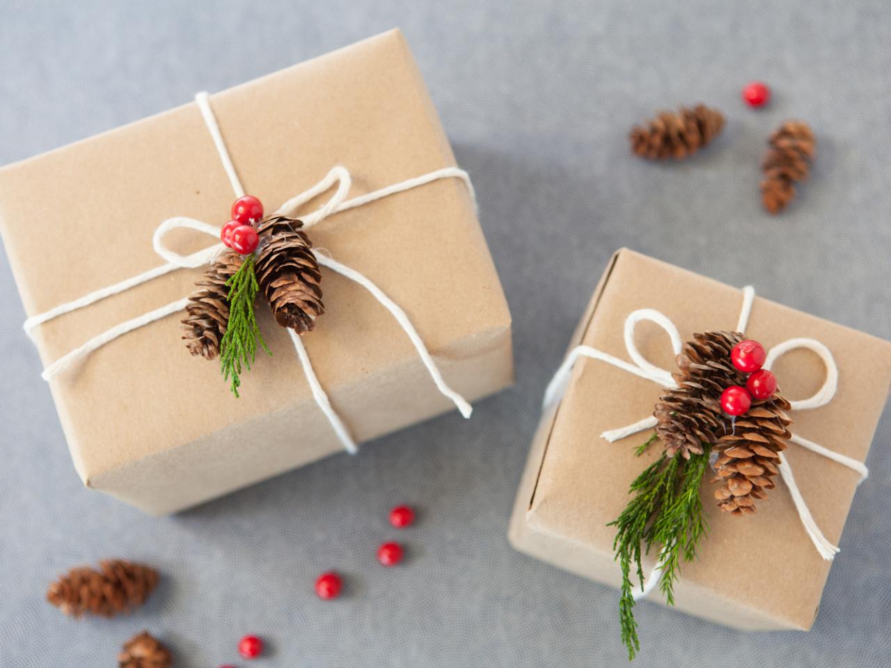 Wrap Holiday Gifts For A Fee