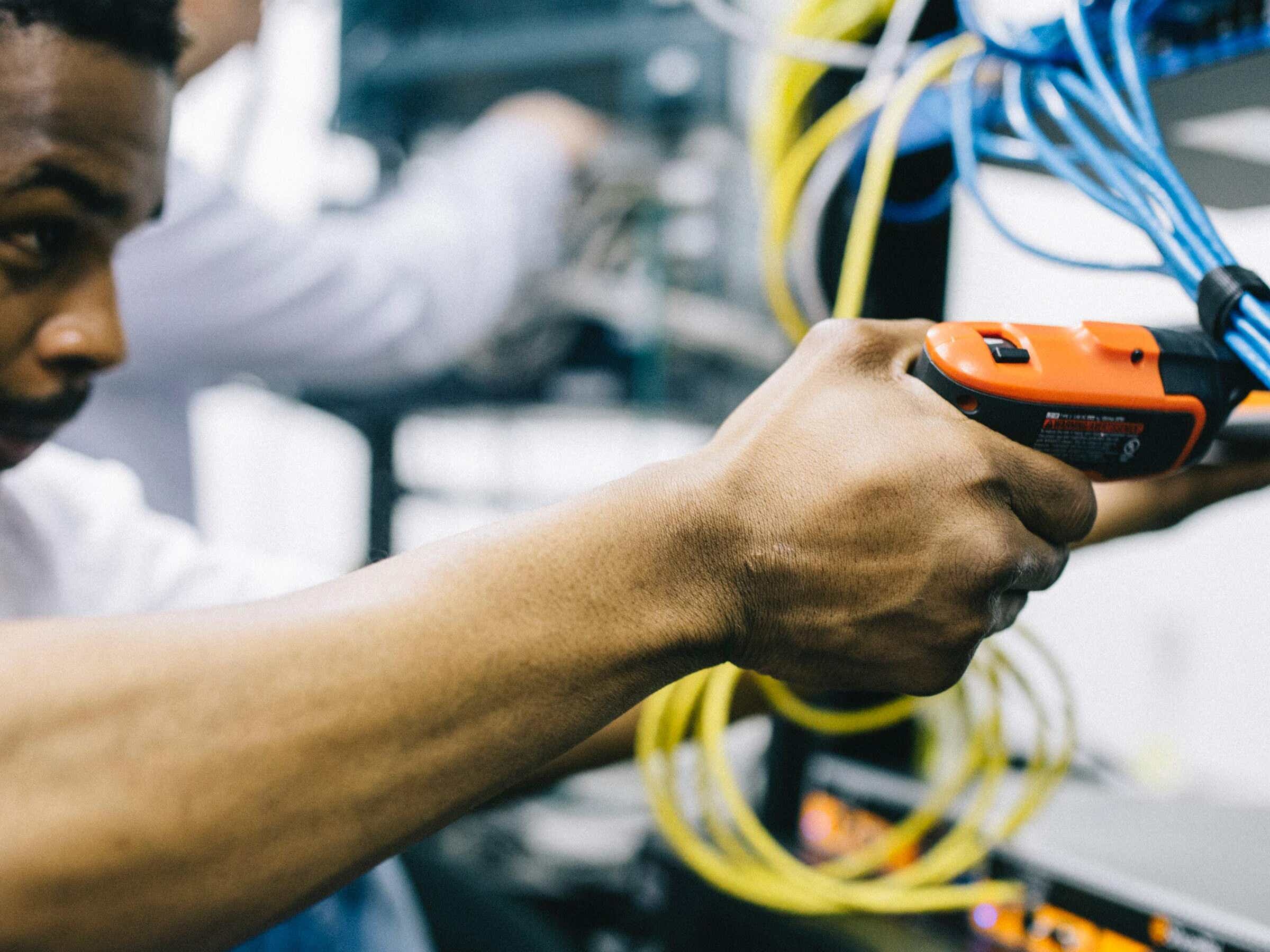 How to Find a Job as an Electrical Engineer How to Find a Job as an Electrical Engineer