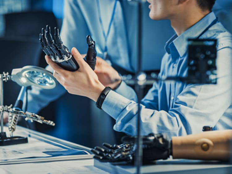 What Jobs Are Available With a Biomedical Engineering Degree