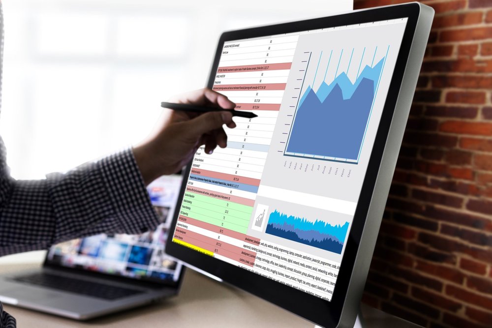 How to Choose a Data Analytics Platform How to Choose Data Analytics Platform