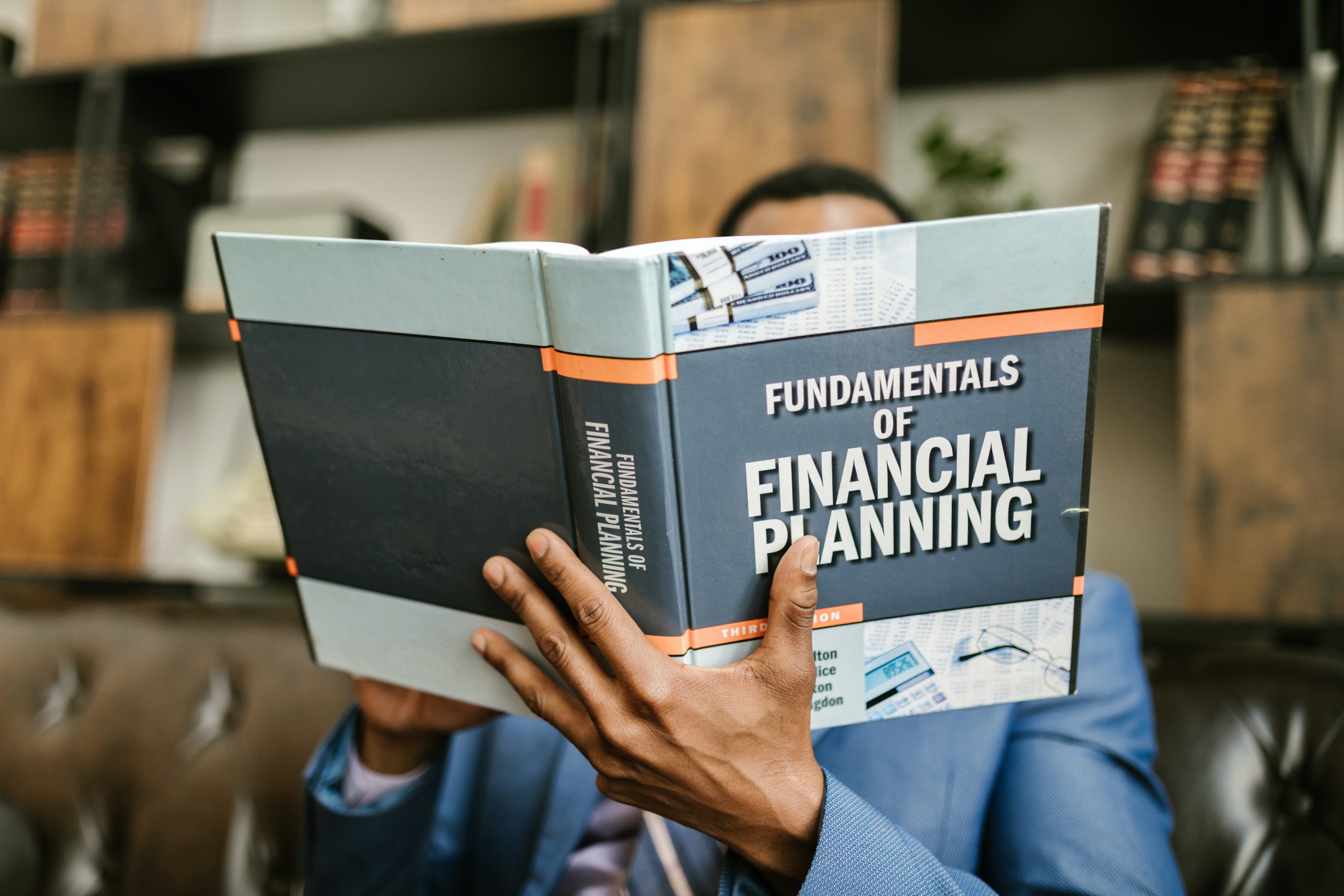 Money Management Tips for US College Students: How to Make the Most of Your Bank Account Money Management Tips for US College Students: How to Make the Most of Your Bank Account