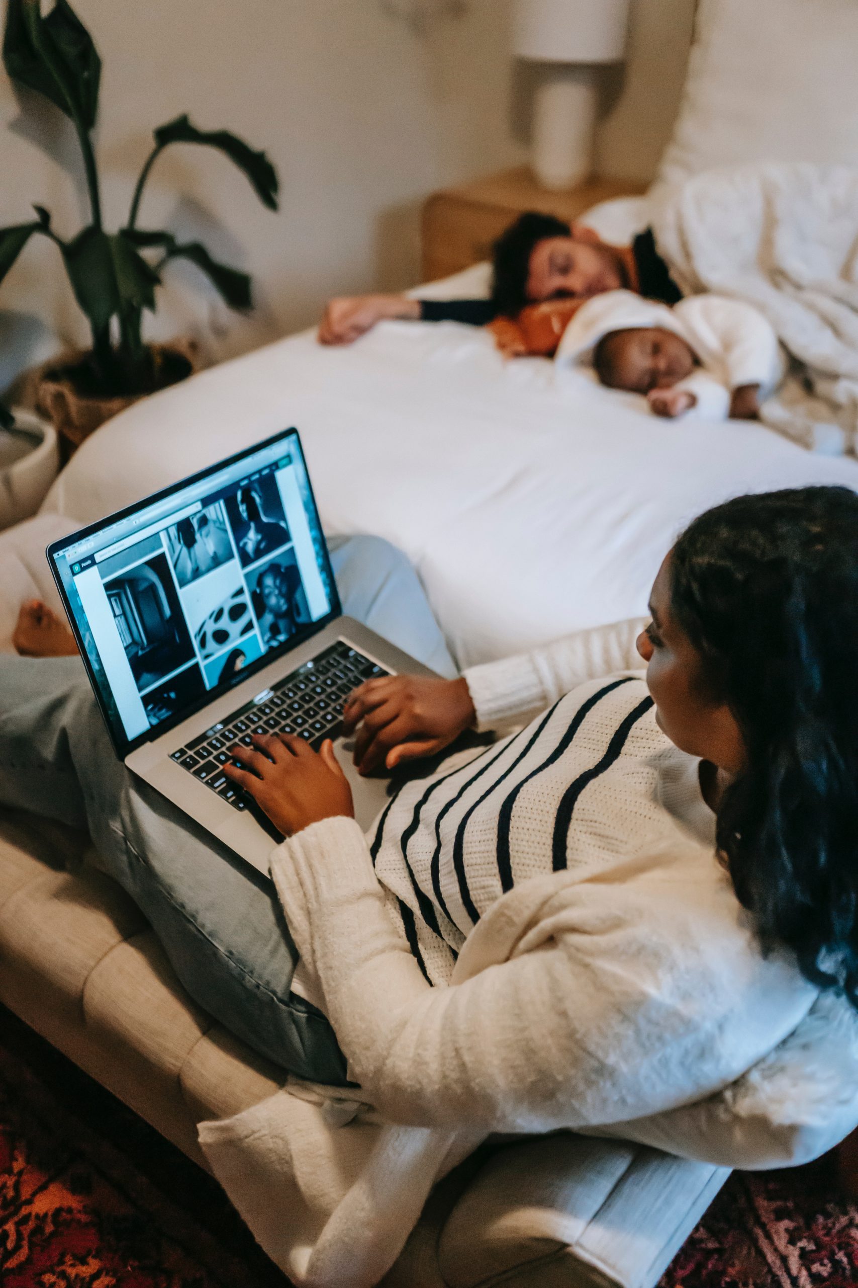 Work-From-Home Job Opportunities: Unlocking the Key to Work-Life Balance Work-From-Home Job Opportunities: Unlocking the Key to Work-Life Balance