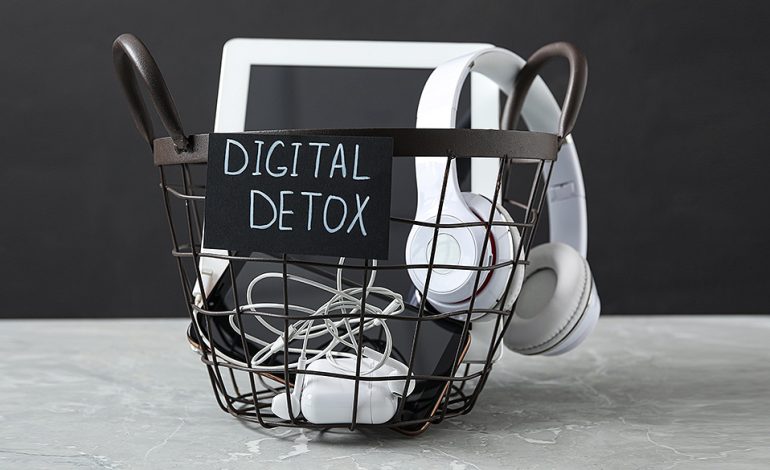 Digital Detox as a Preventive Measure For Depression And Apathy