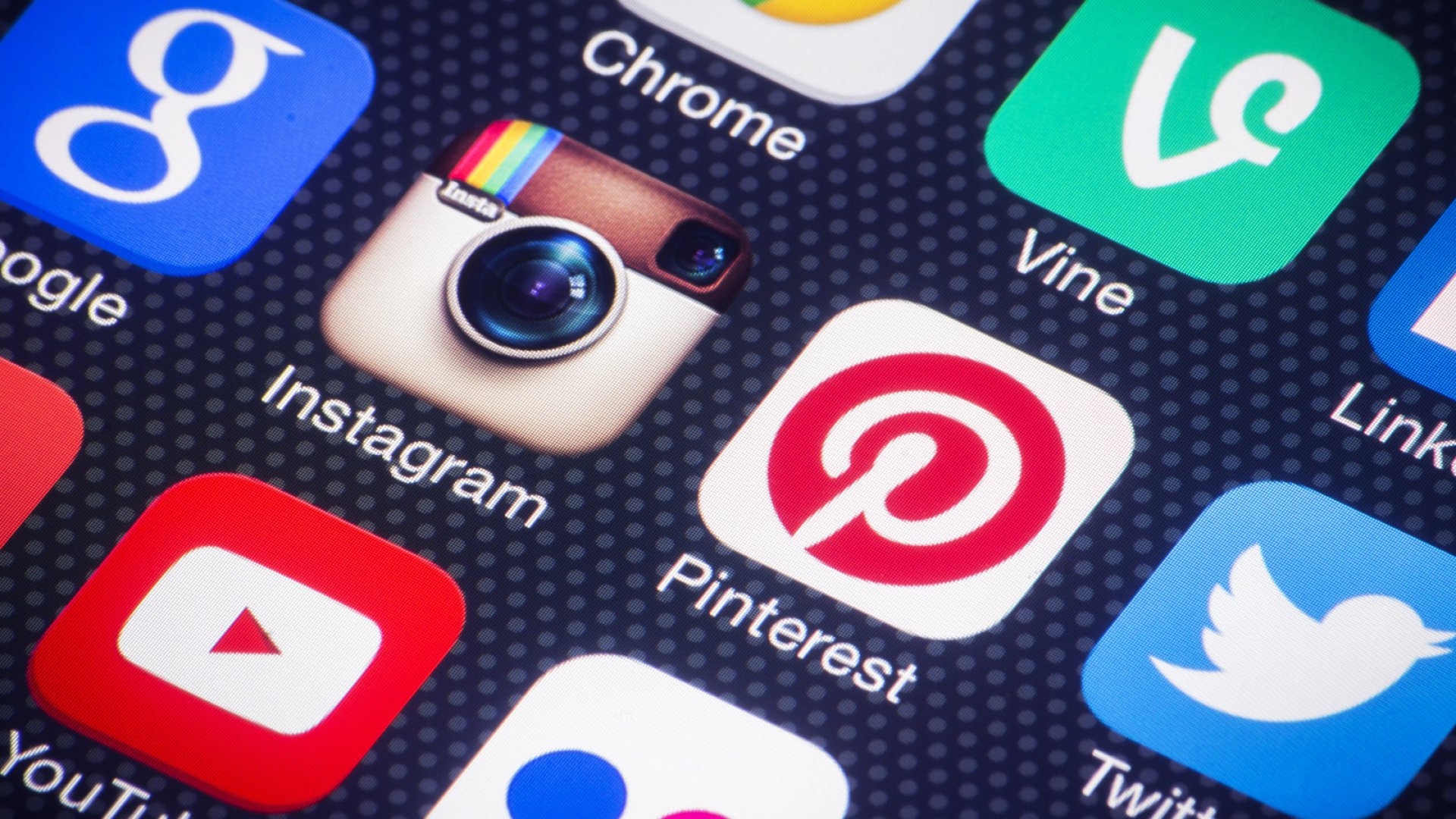 How to Use Social Media For Branding Success