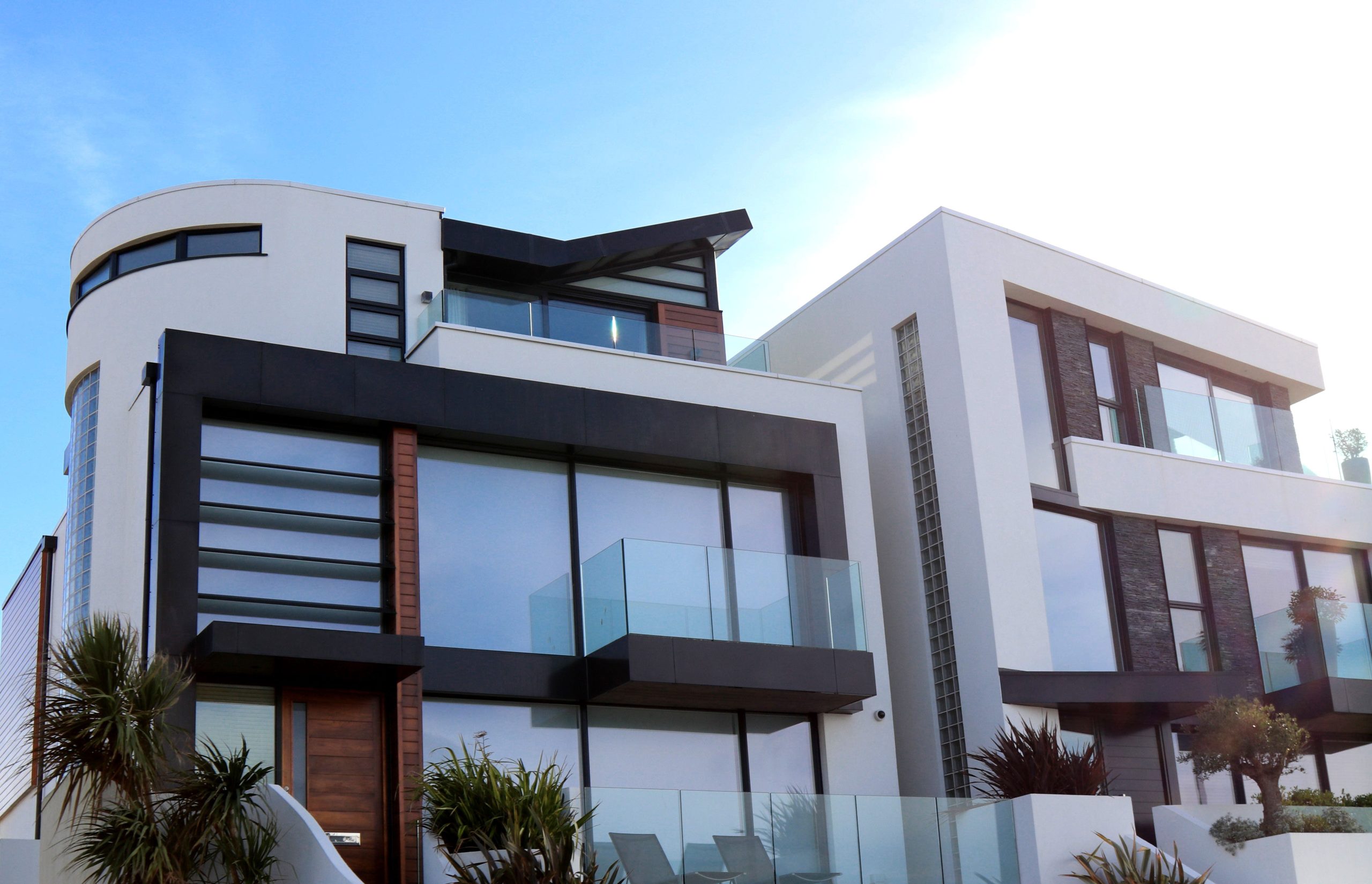 Smart and Sustainable Real Estate Investment Strategies for Long-Term Wealth Creation