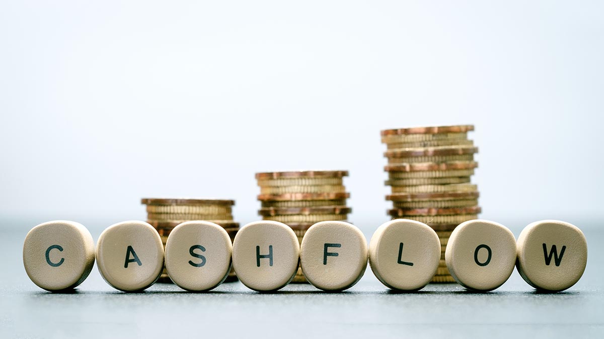 Top Cash Flow Challenges Faced by Entrepreneurs and How to Overcome Them Top Cash Flow Challenges Faced by Entrepreneurs and How to Overcome Them