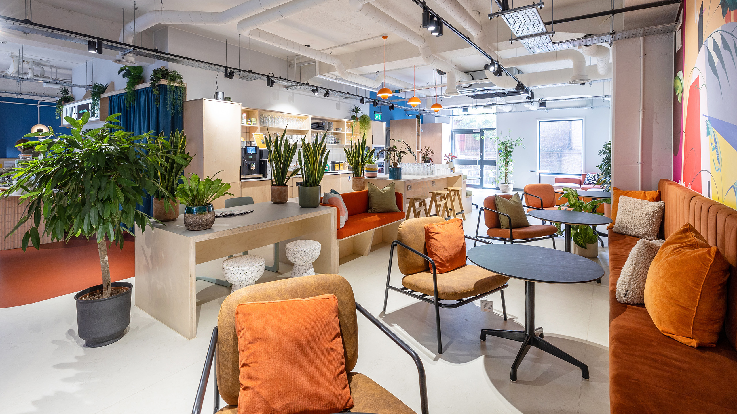 Designing the Hybrid Office: Space Planning and Layout Ideas