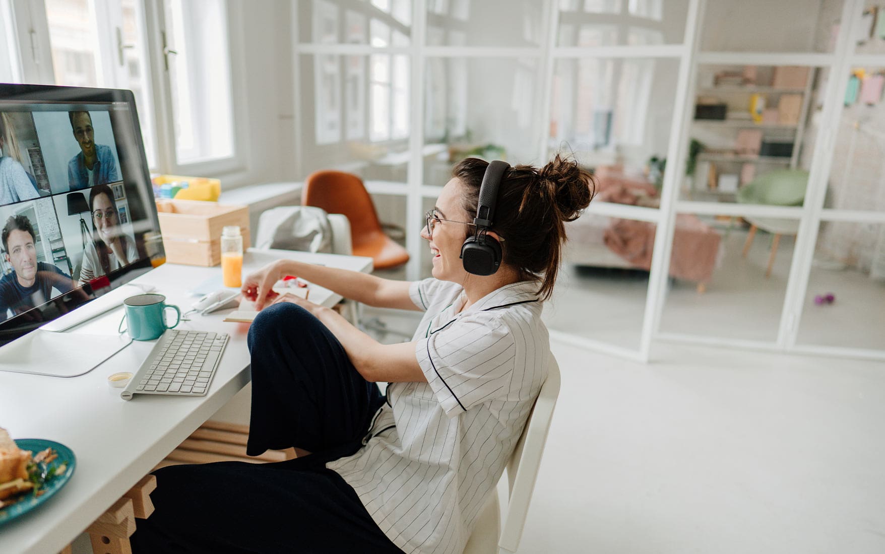 Employee Wellbeing in a Hybrid Work Environment Employee Wellbeing in a Hybrid Work Environment