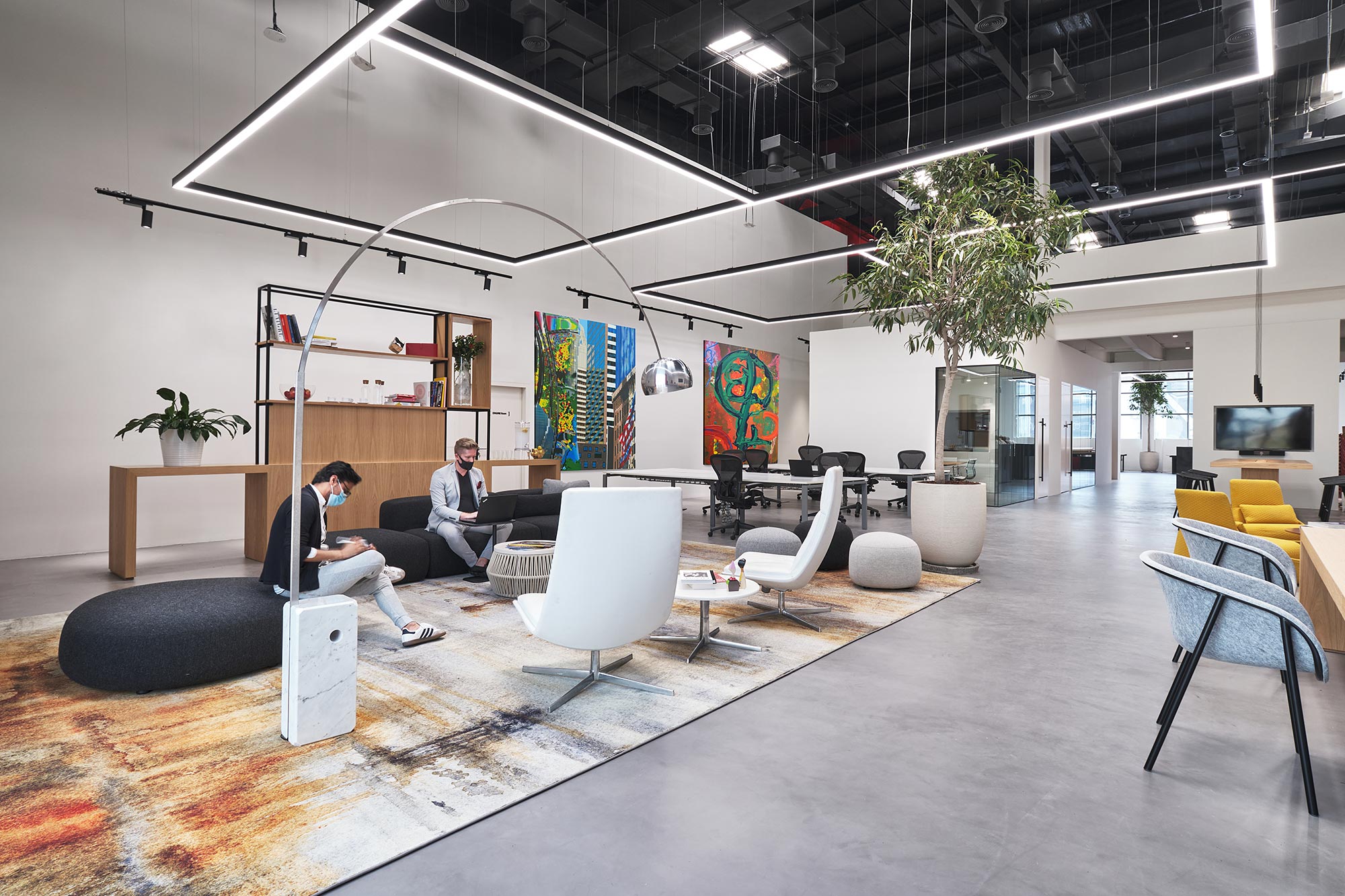 Hybrid Workspaces: Designing Offices for Flexible Work