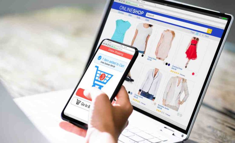 Mobile Commerce vs Ecommerce: Which is Better?