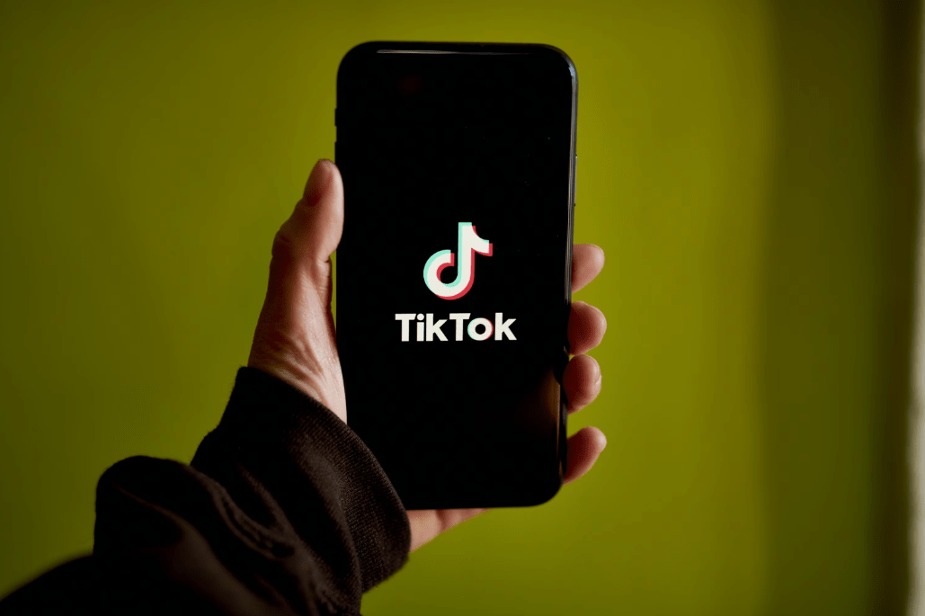 TikTok Algorithm Revealed: What Influencers Need to Know TikTok Algorithm Revealed: What Influencers Need to Know
