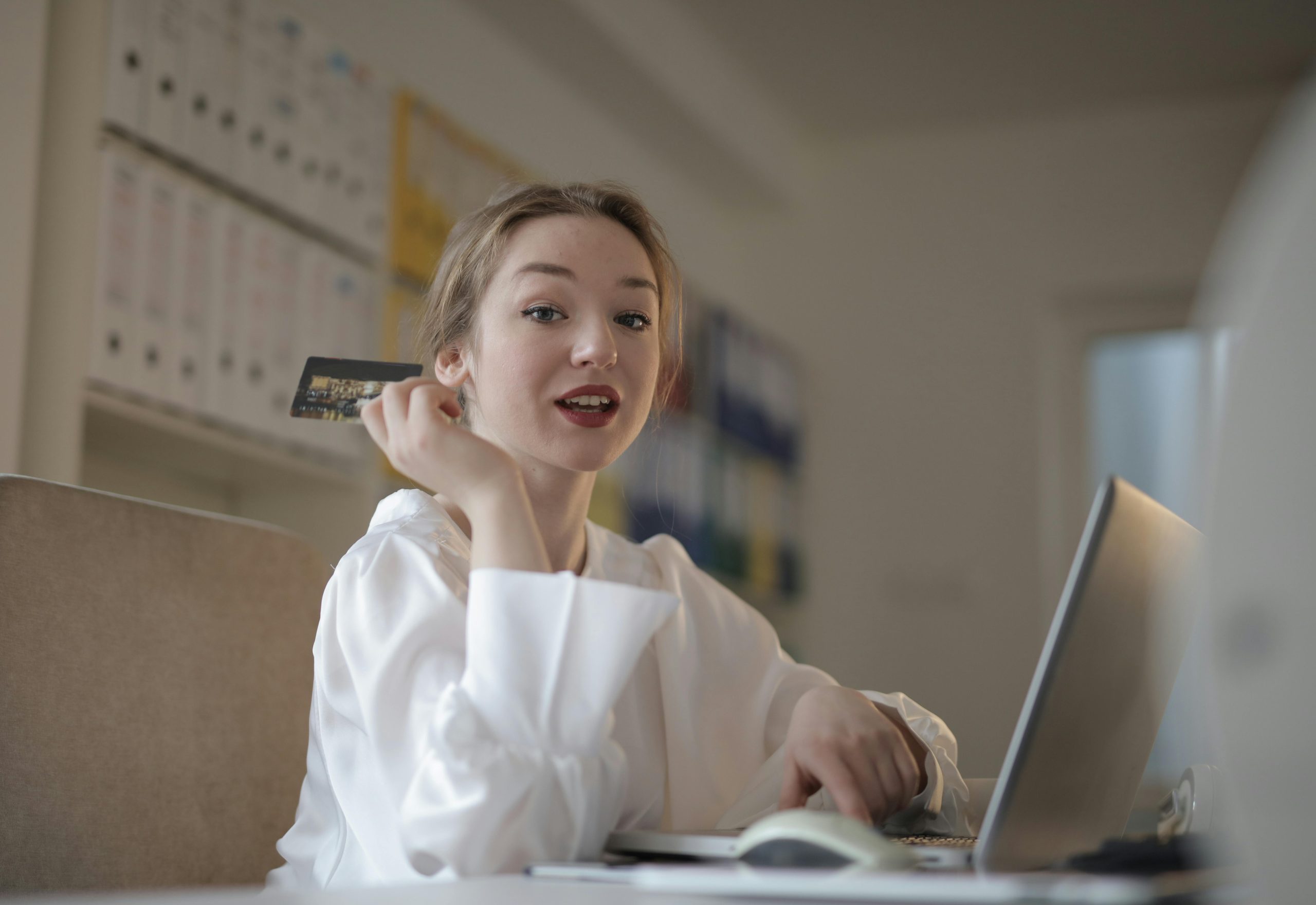 Empowering Financial Independence: MegaIncomeStream Launches as the Go-To Platform for Bloggers and Entrepreneurs