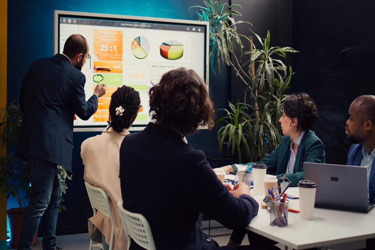 Boost Your Team's Productivity in 2025 with Agile Time Tracking Tools