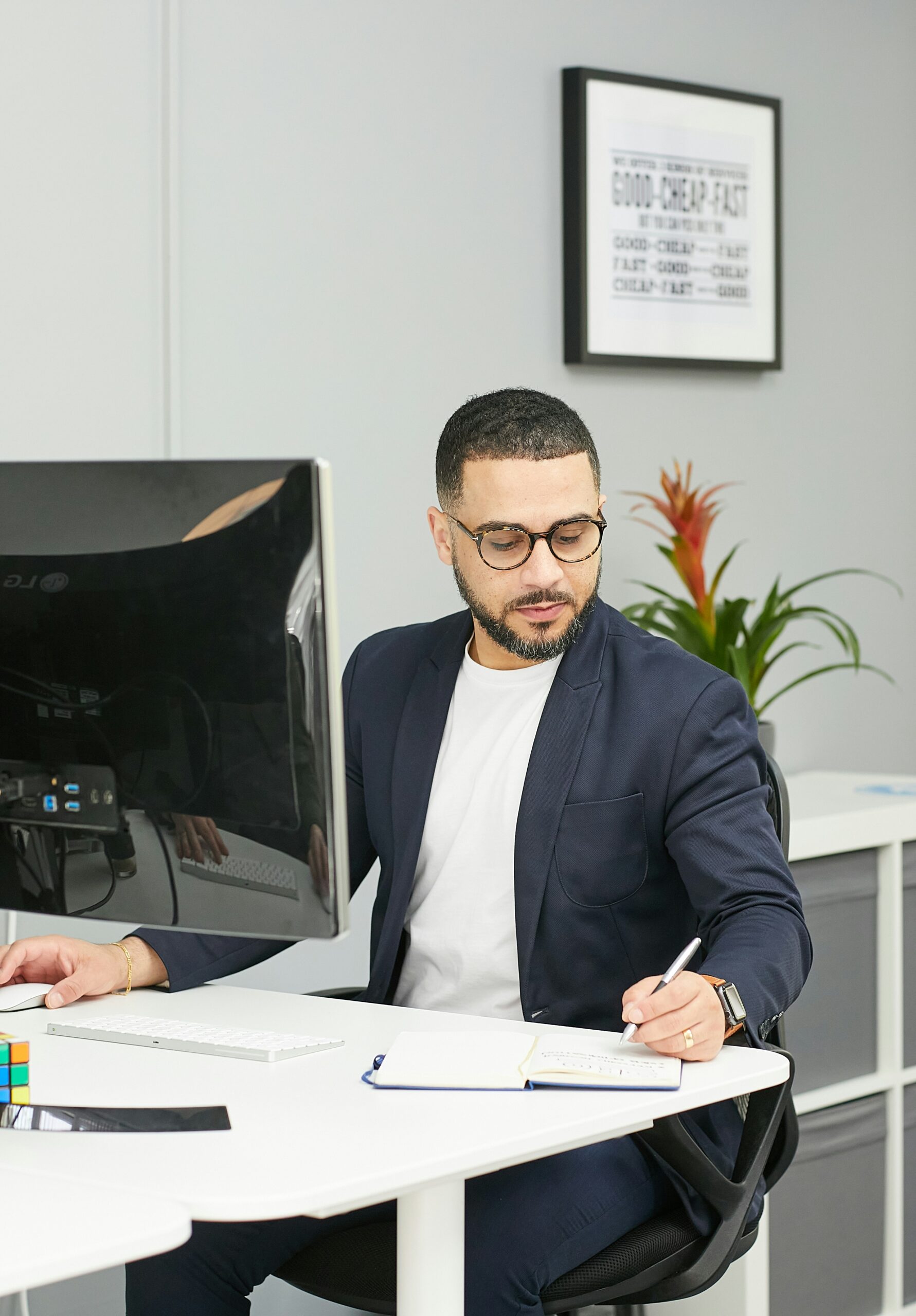 Essential Tips on How to Hire an EA: The Ultimate Guide