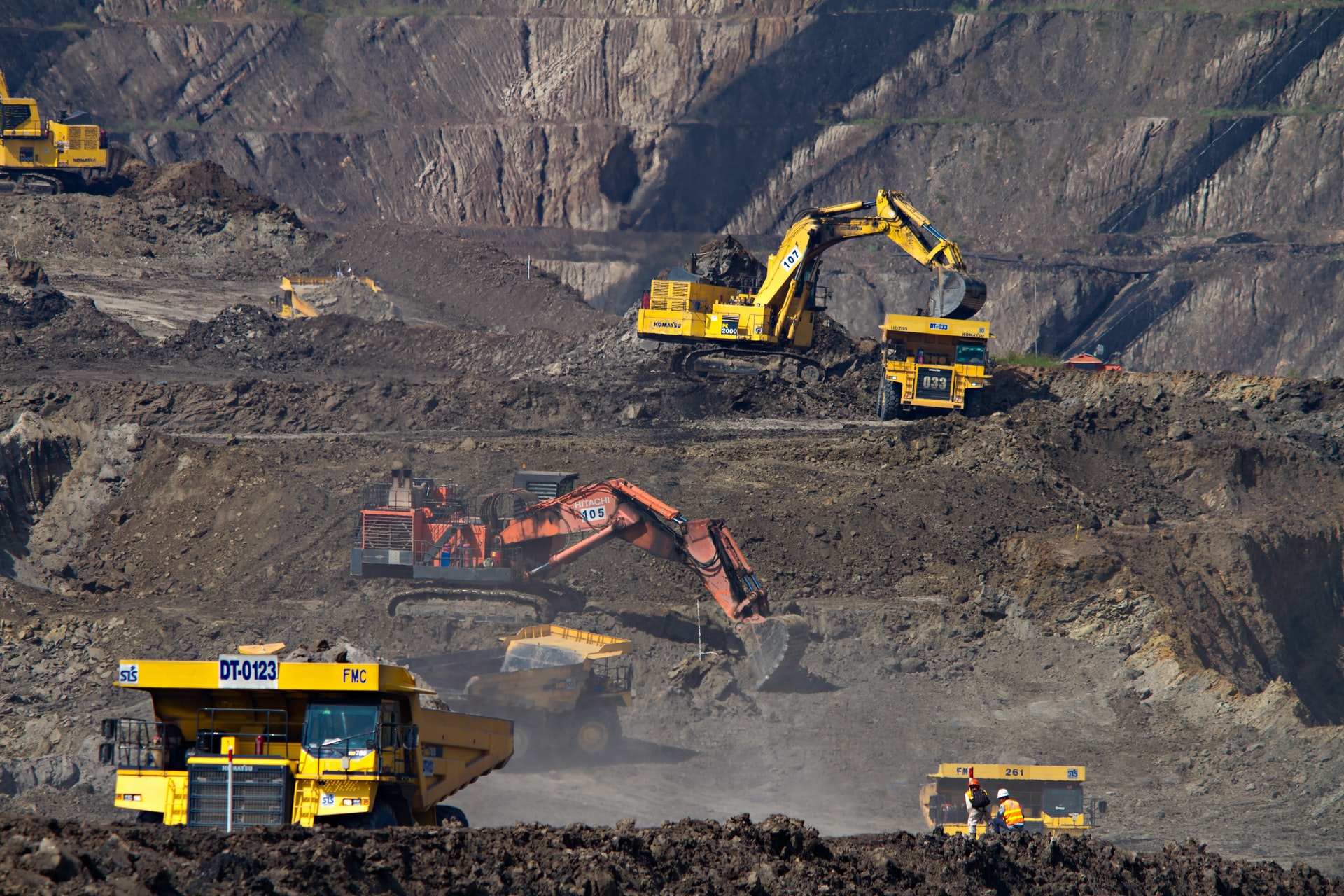 Mining and Natural Resources: How Project Finance Fuels Large-scale Operations