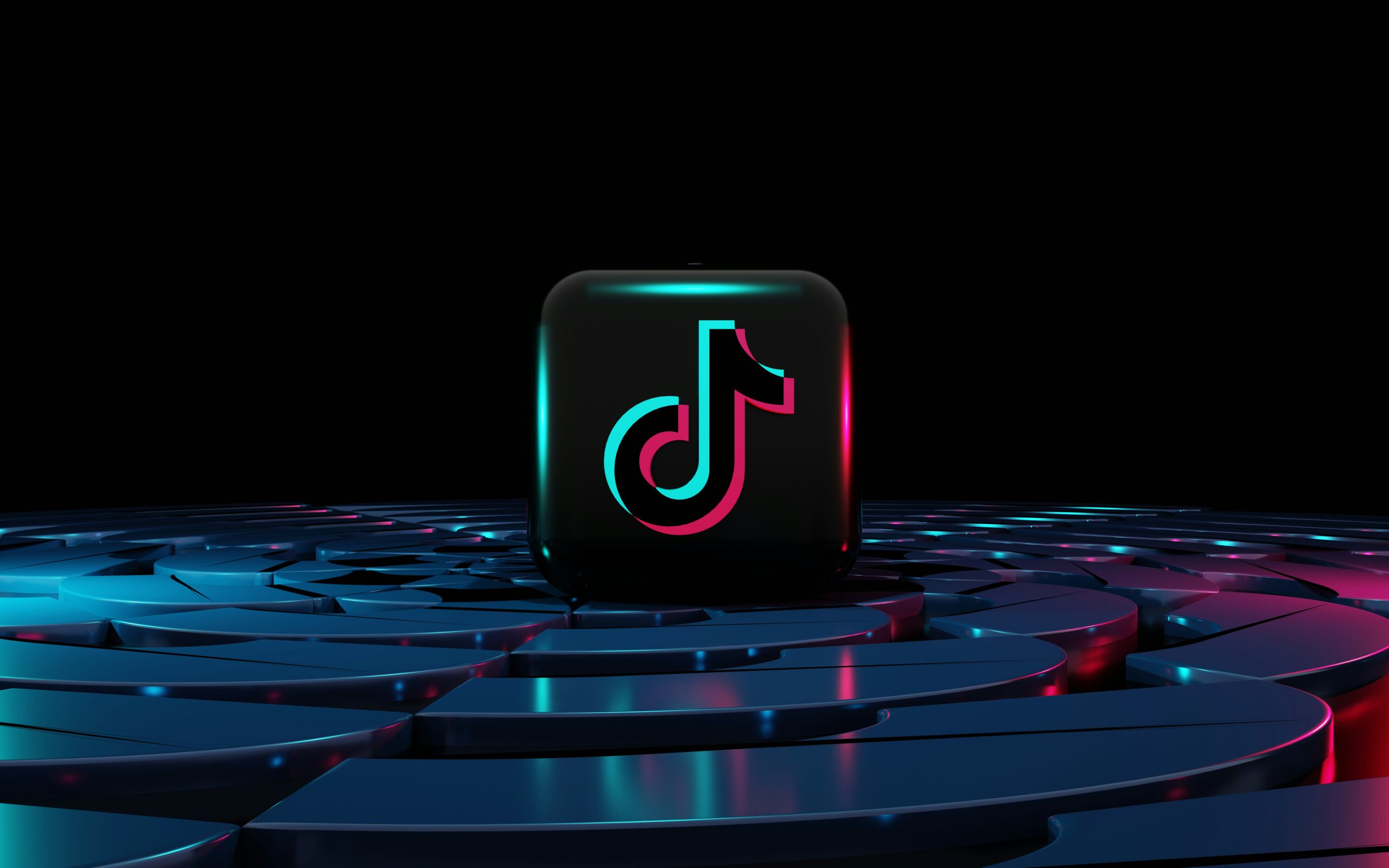 Navigating the TikTok Universe: How to Spot the Most Popular Trends