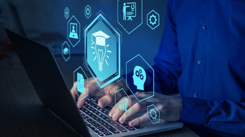 The Importance of Training in Hybrid Work Environments