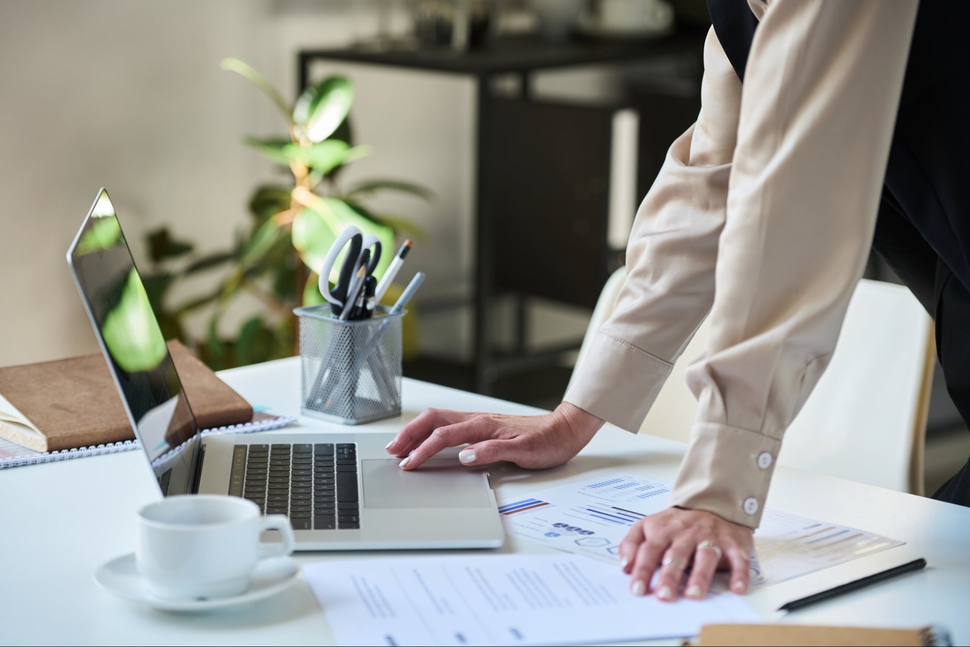 The Difference Between a Content Creator and a Solopreneur