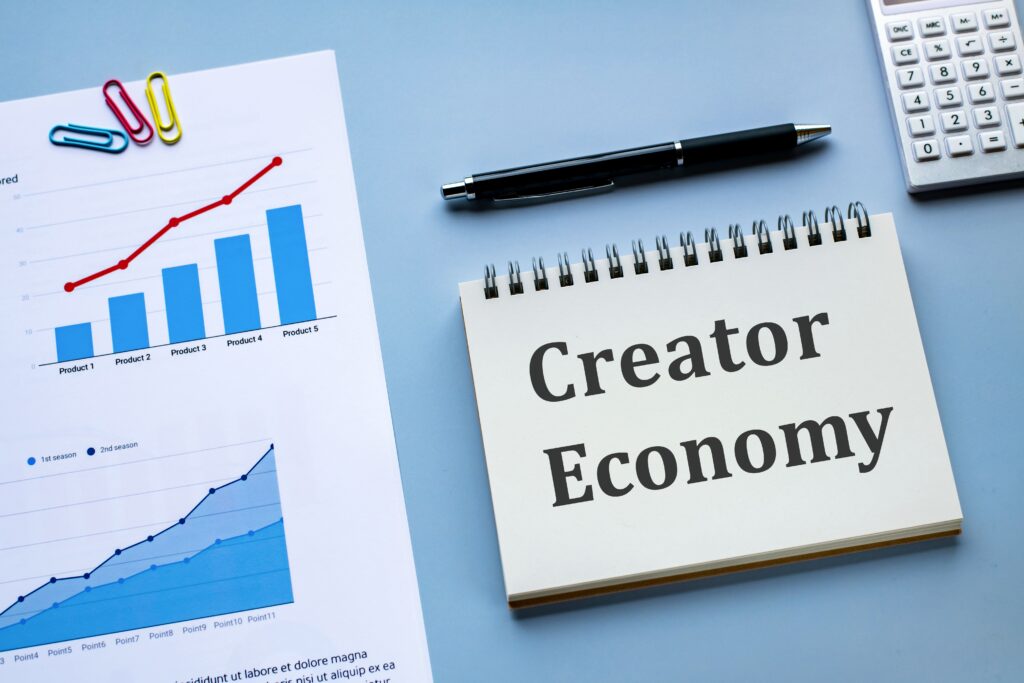 What is the Creator Economy? A Beginner's Guide for Aspiring Digital Entrepreneurs What is the Creator Economy? A Beginner's Guide for Aspiring Digital Entrepreneurs