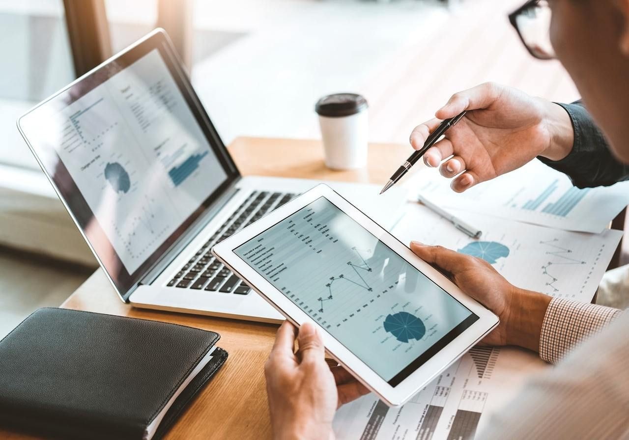 Choosing the Right Business Model for Your Online Venture Choosing the Right Business Model for Your Online Venture