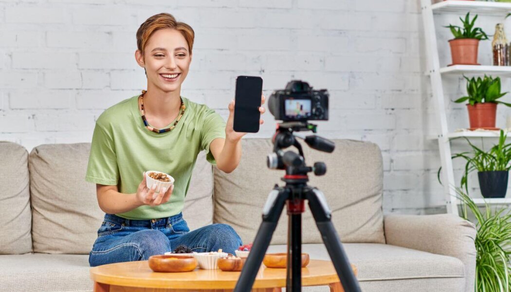 Beyond Ads: Alternative Revenue Streams for Bloggers and YouTubers