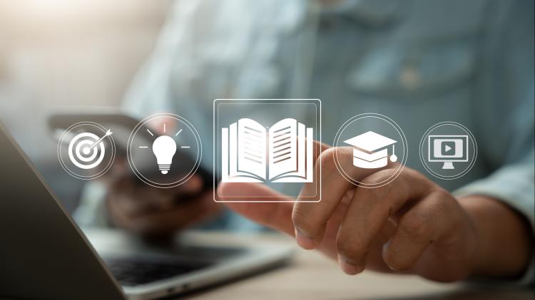 Creating and Selling Digital Products: Courses, E‑books, and Templates Creating and Selling Digital Products: Courses, E‑books, and Templates