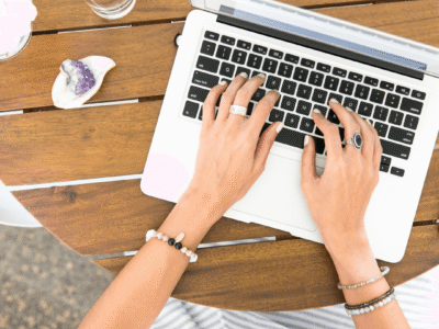 Freelance Writing vs Copywriting: Which Pays More Per Hour? freelance writing vs copywriting which pays more per hour