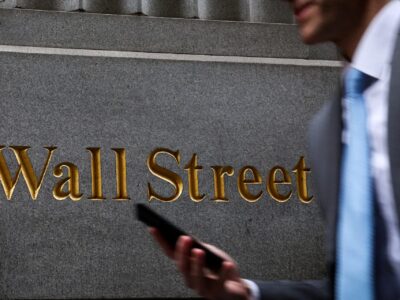 Why Wall Street is Pivoting From AI Apps to AI Hard Assets why wall street is pivoting from ai apps to ai hard assets